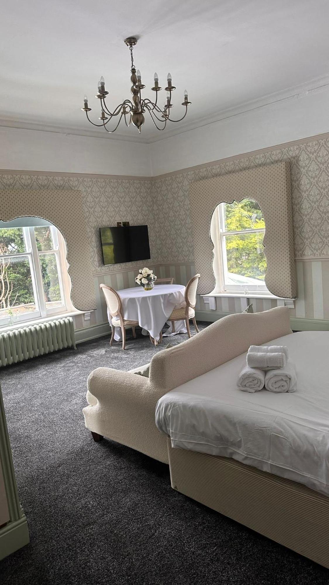 St Andrews Town Hotel Дройтвіч Екстер'єр фото